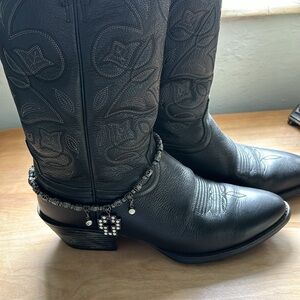 Ariat Boots Style 15770 with bling and boot jack!
